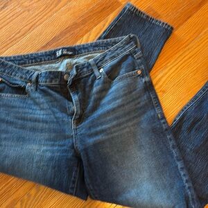 Gap women’s slim boyfriend fit jeans size 10/30 R